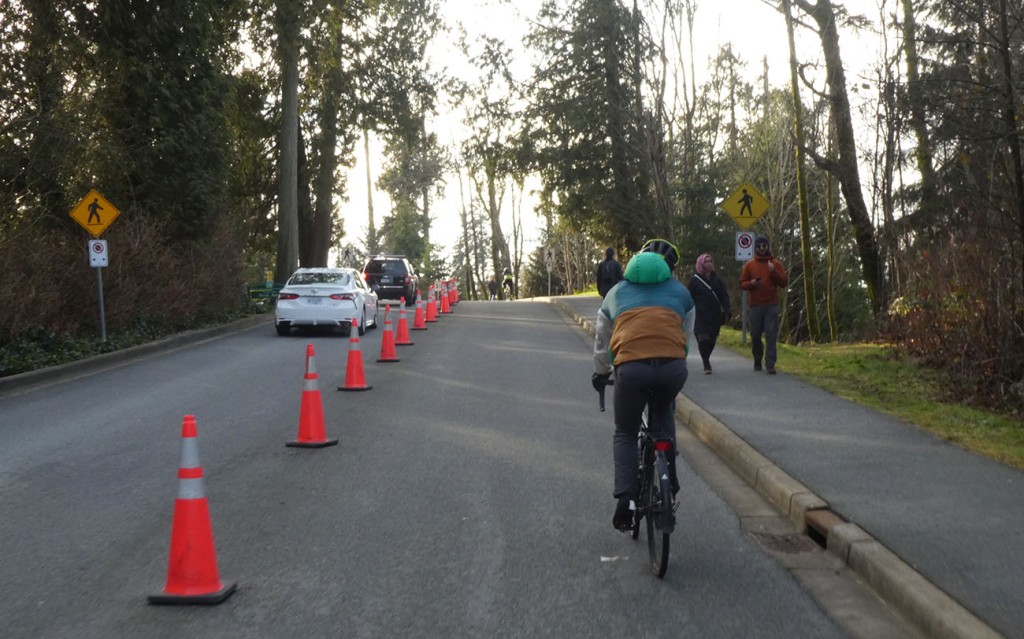 Stanley Park, January 22, 2022. Cyclists, pedestrians and motorists.